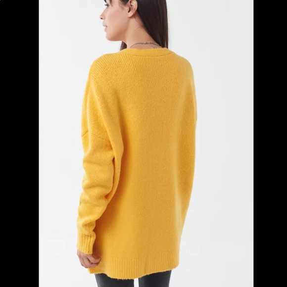 Urban outfitters Jordan oversized plush cardigan XS - Picture 3 of 10